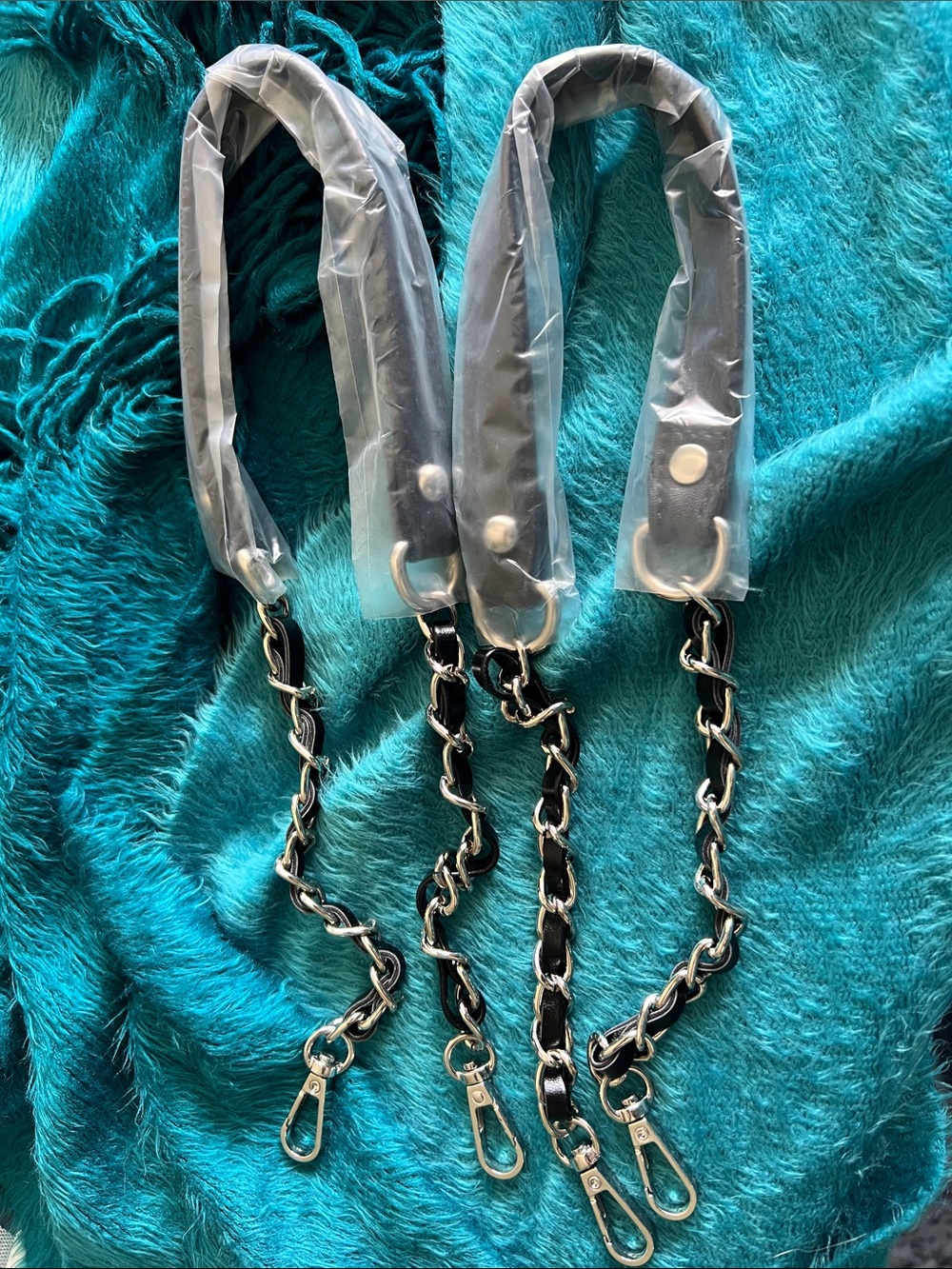 Black Chain-Link Shoulder Strap for Women 24” dual NWT